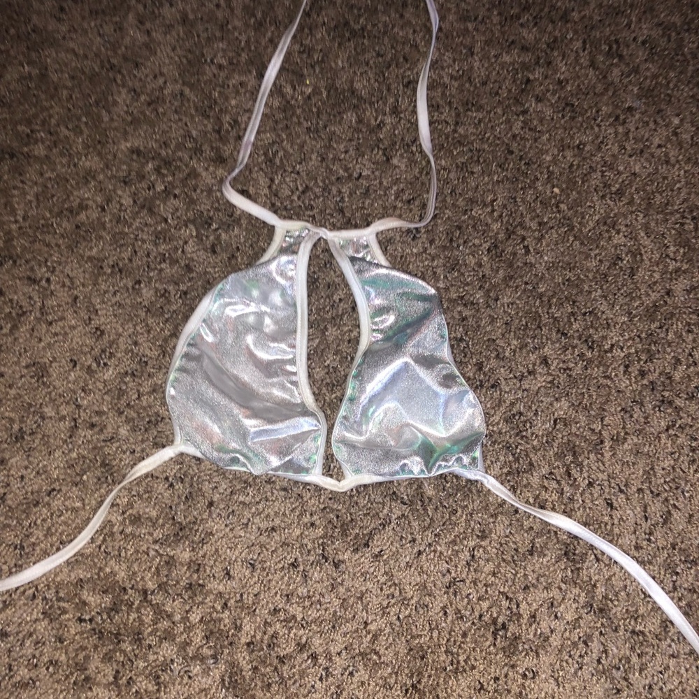 Holographic rave top